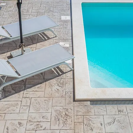 Saint Anthony - Heated Pool וילה Velika Čista