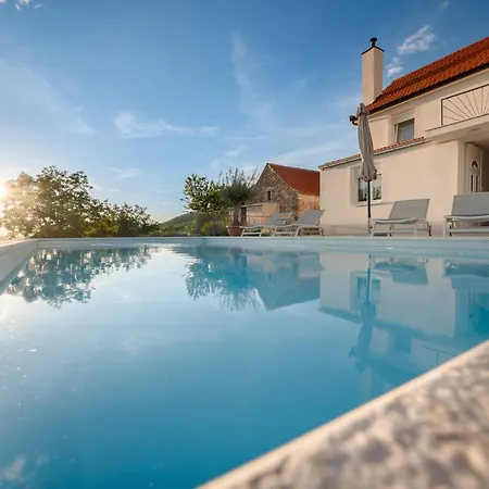 Villa Saint Anthony - Heated Pool *
