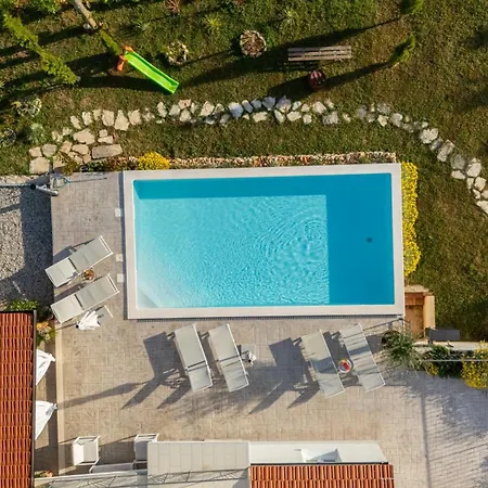 Willa Saint Anthony - Heated Pool