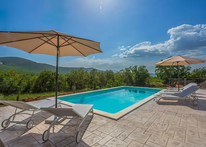 Saint Anthony - Heated Pool