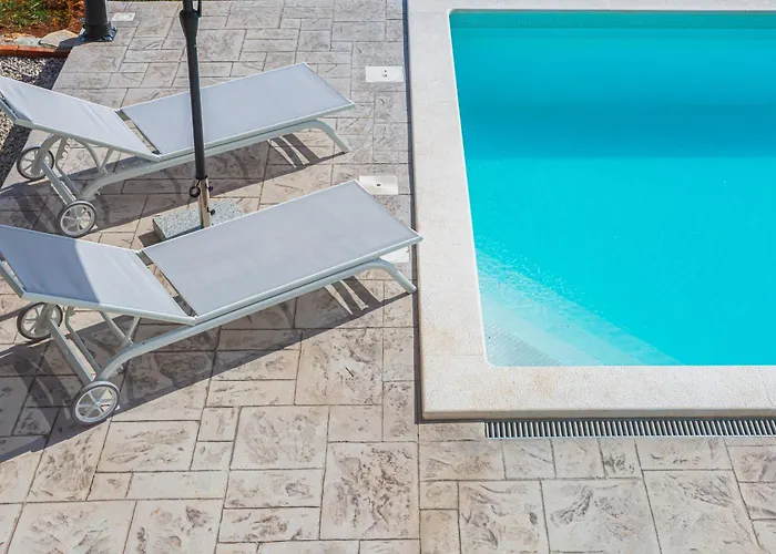 Saint Anthony - Heated Pool فيلة Velika Čista